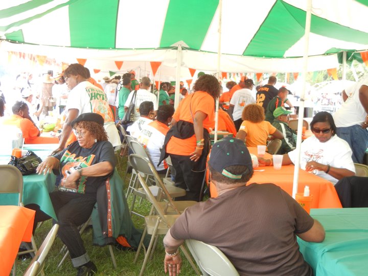 295889_10150348477548850_647573849_8128077_1005040435_n-alumni-village-12